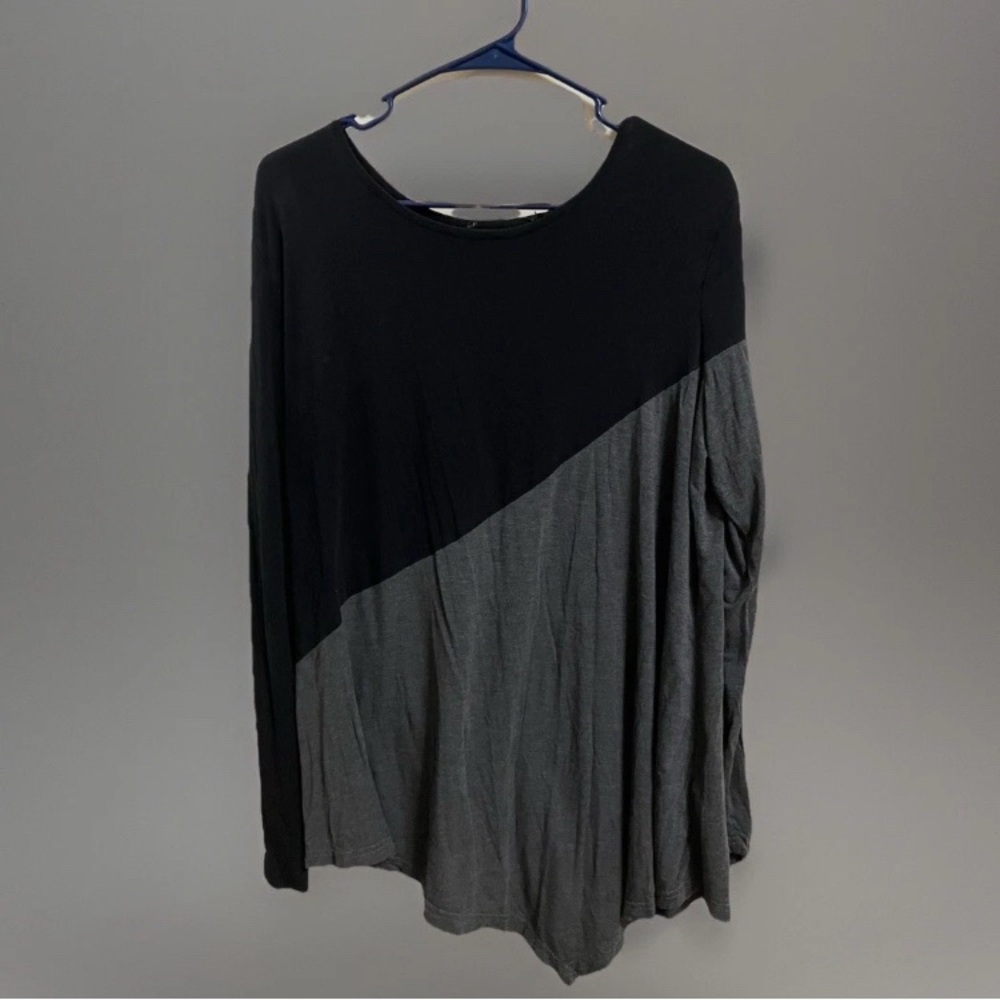Black and Gray Handkerchief Hem Tunic Top